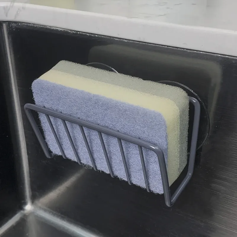 Étagère de rangement pour éponge et chiffon de cuisine dans un intérieur moderne