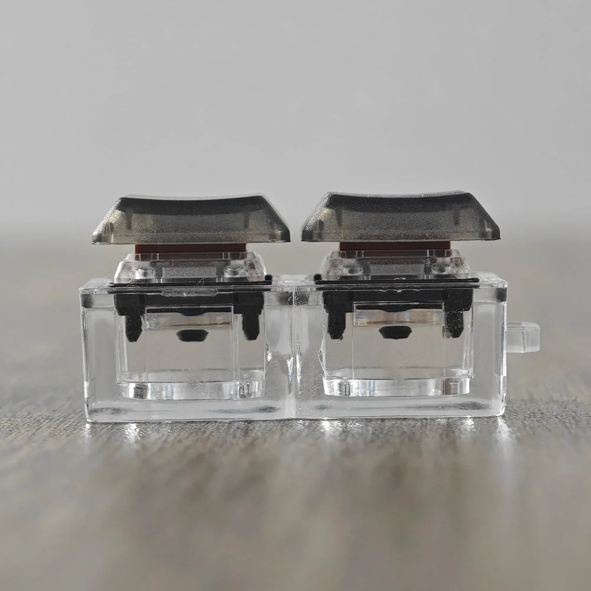 Touches de remplacement rétroéclairées noires (1u) pour Logitech G813, G815, G913 et G915 TKL - Image 1