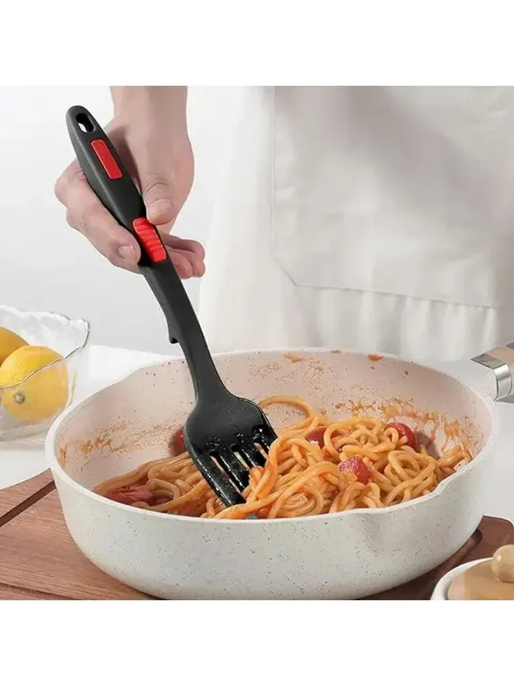 Ustensiles en silicone en situation