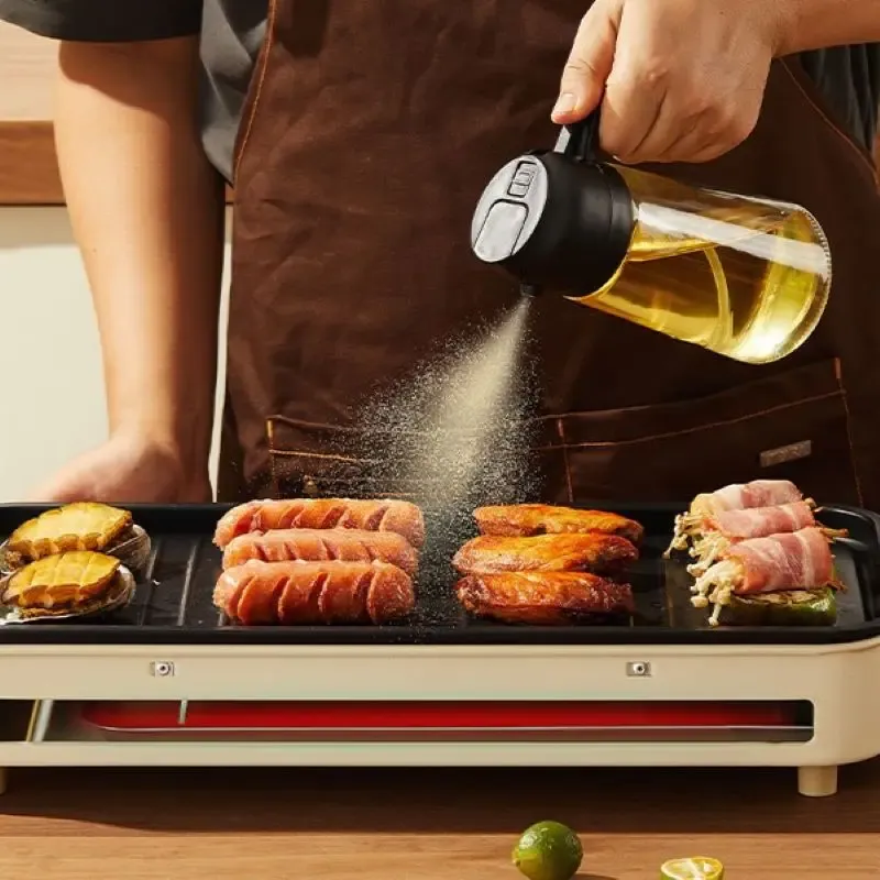 Pulvérisateur d'huile d'olive en verre, mise en scène