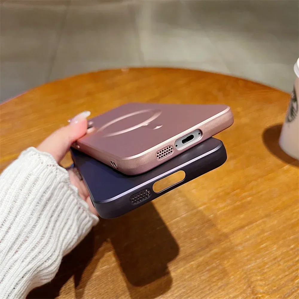 Coque magnétique vue de face