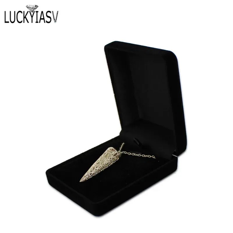 Coffret de rangement en velours pour colliers et boucles d'oreilles longues, disponible en noir, bleu et rouge 9