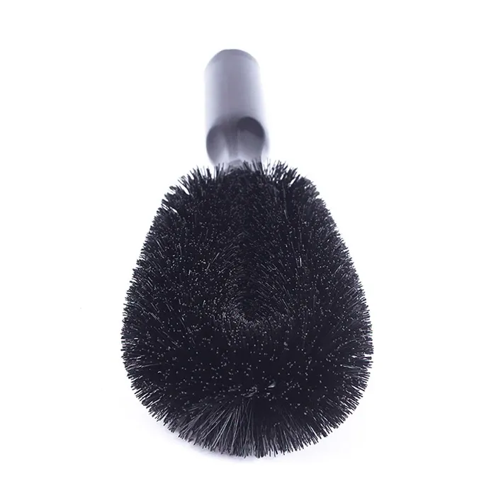Brosse de nettoyage utilisée à la maison