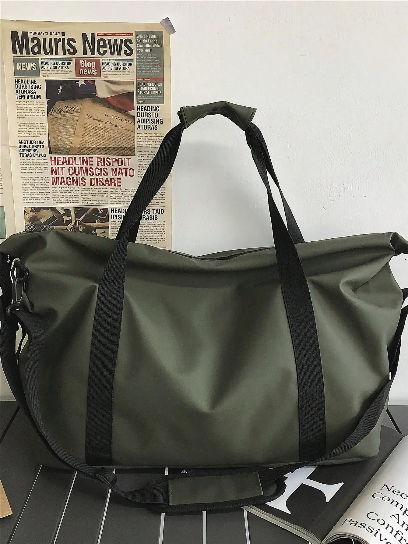 Sac de voyage et de sport grande capacité, léger, à main ou à bandoulière 9