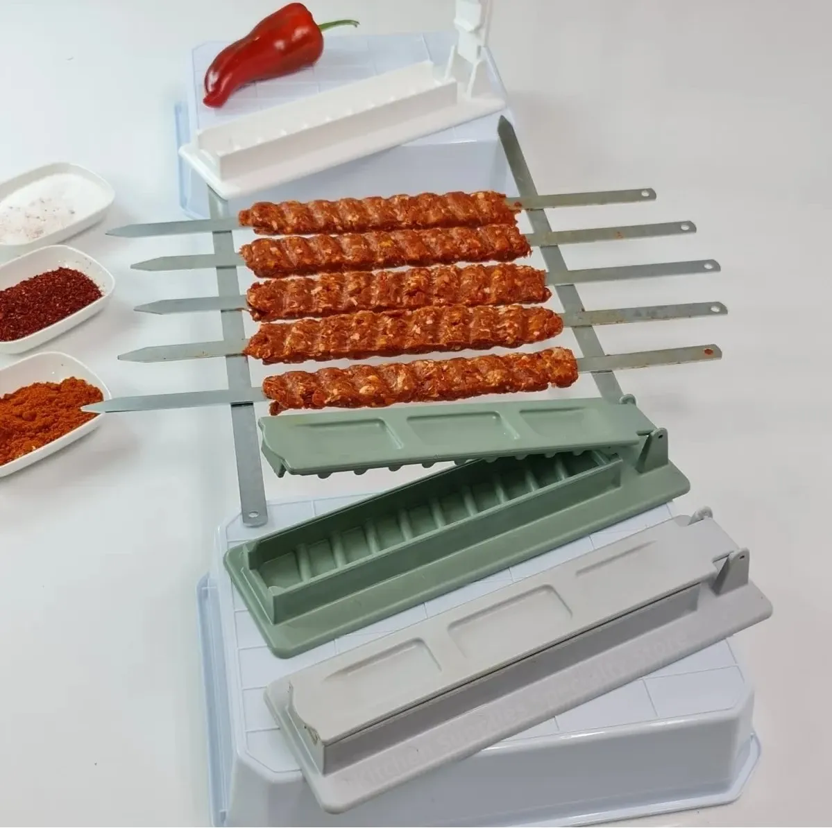 Machine à Kebab Monorangée, Presse à Brochettes de Viande pour Barbecue, Préparateur à Kebab Réutilisable en Plastique 4