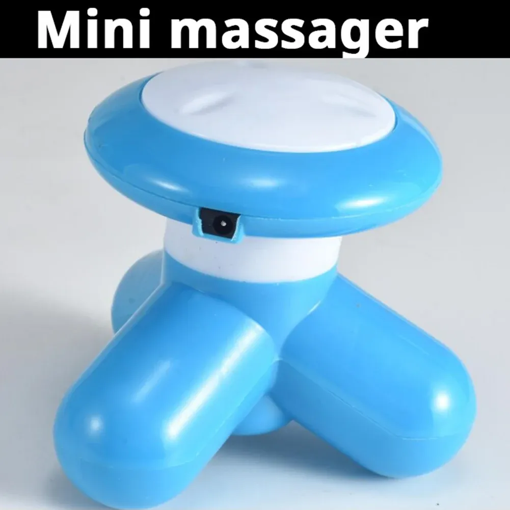 Masseur tenu en main pour un massage ciblé