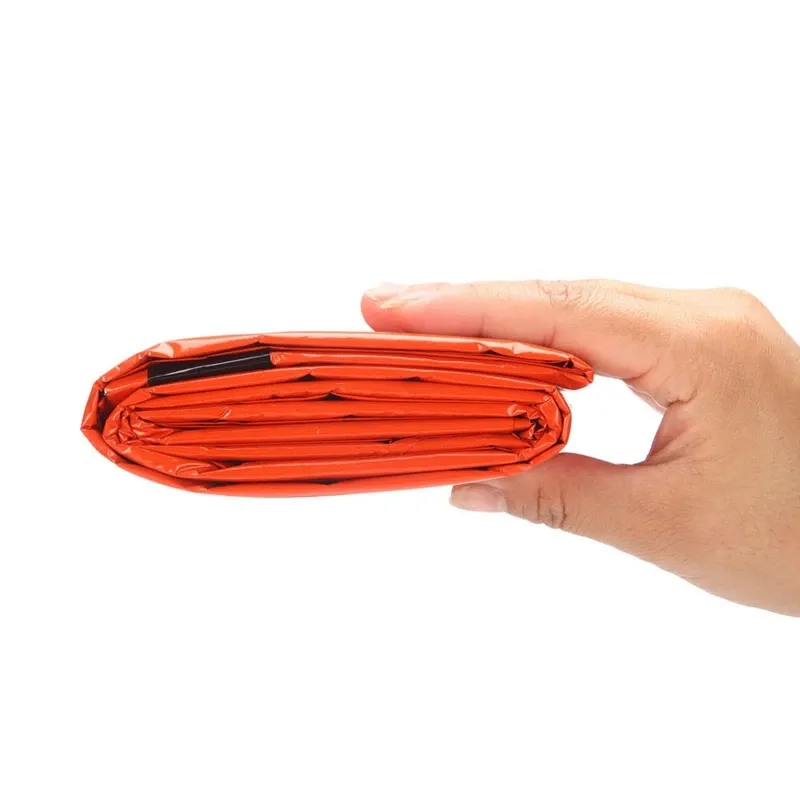 Sac de couchage d'urgence au camping