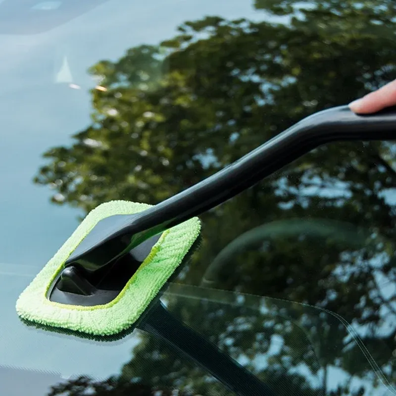 Brosse de lavage pour voiture à long manche avec nettoyeur de vitres et kit de nettoyage d'essuie-glaces en microfibre 2