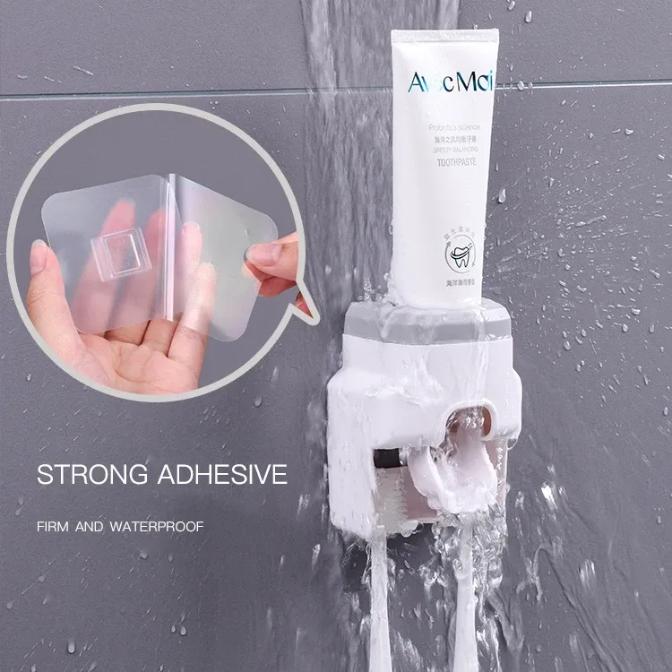Distributeur de dentifrice en situation d'usage