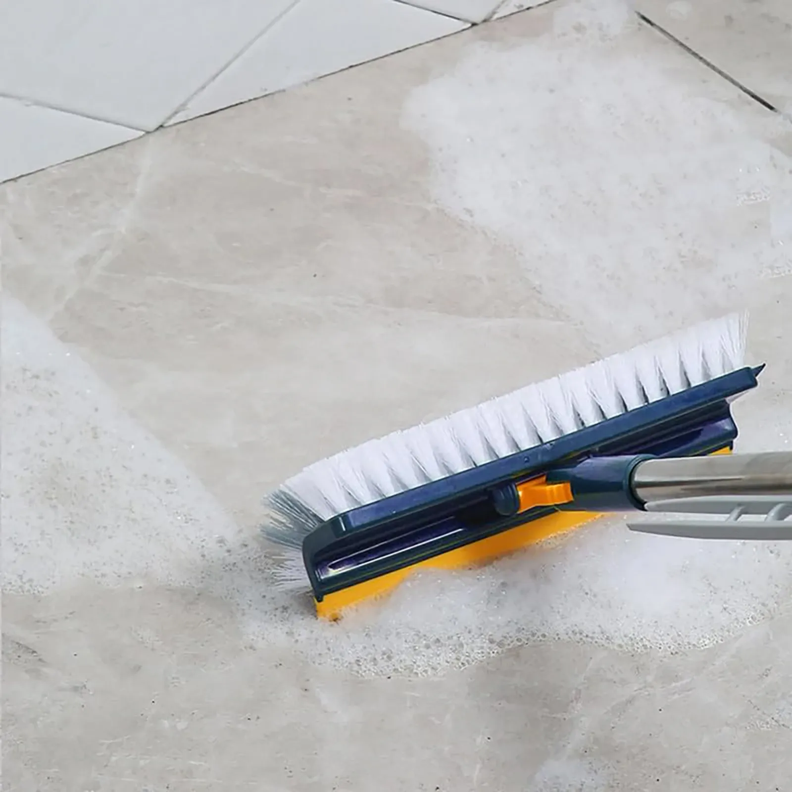 Brosse de nettoyage à poils durs, usage en extérieur