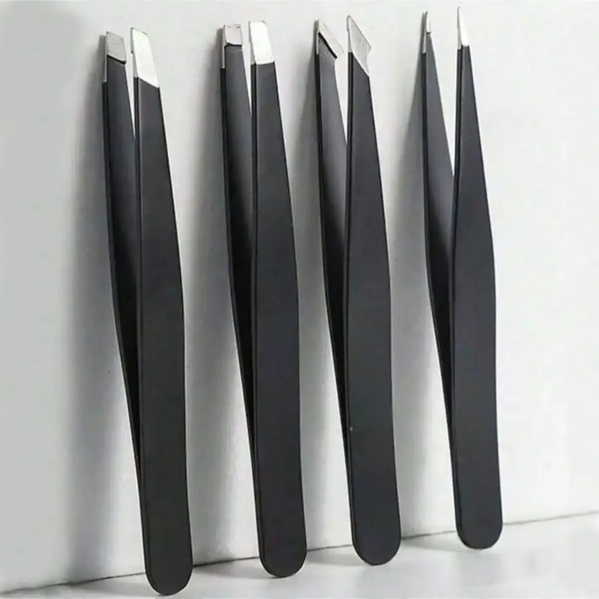 Pincettes à sourcils, présentation complète