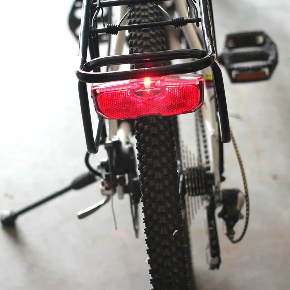 Feu arrière de vélo DOMEN à batterie pour porte-bagages, éclairage de sécurité pour VTT et vélo de route 5