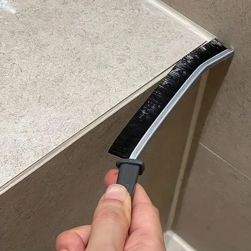 Brosse de nettoyage prête à l'emploi