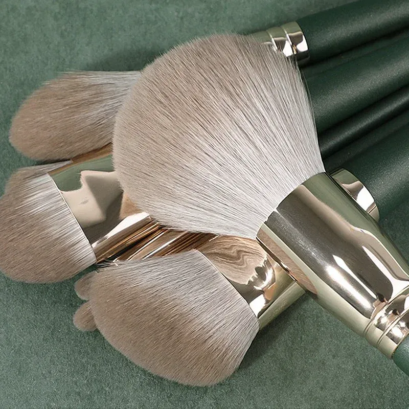 Set de 14 pinceaux de maquillage doux et moelleux pour fard à paupières, fond de teint et blush 2