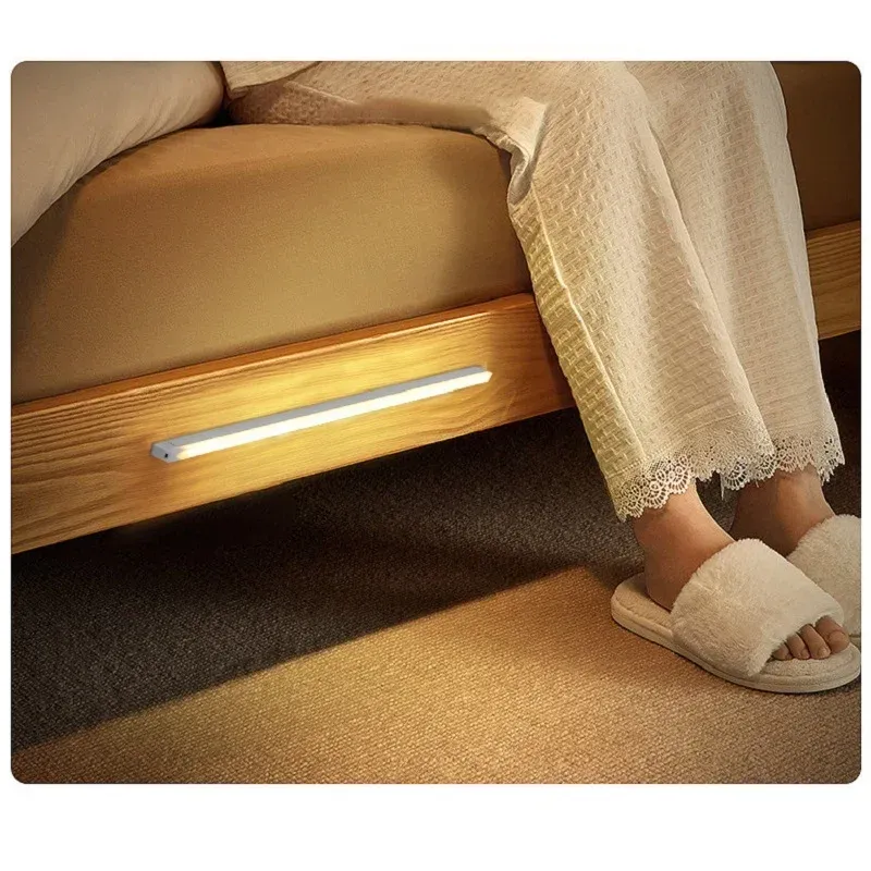 Lumière LED pour couloir