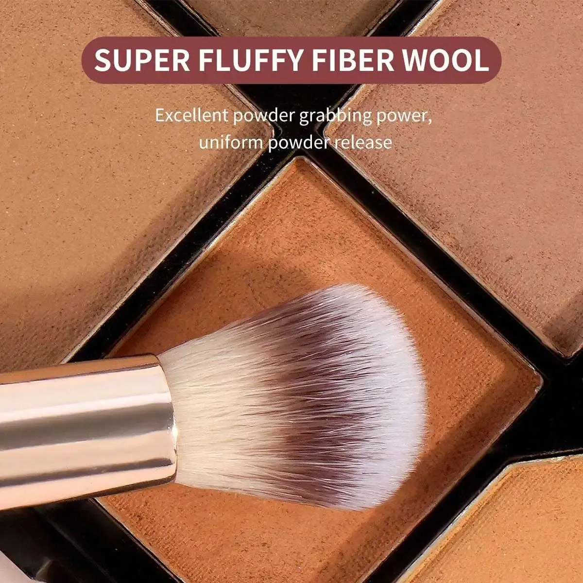 Pinceaux de maquillage sous différents angles