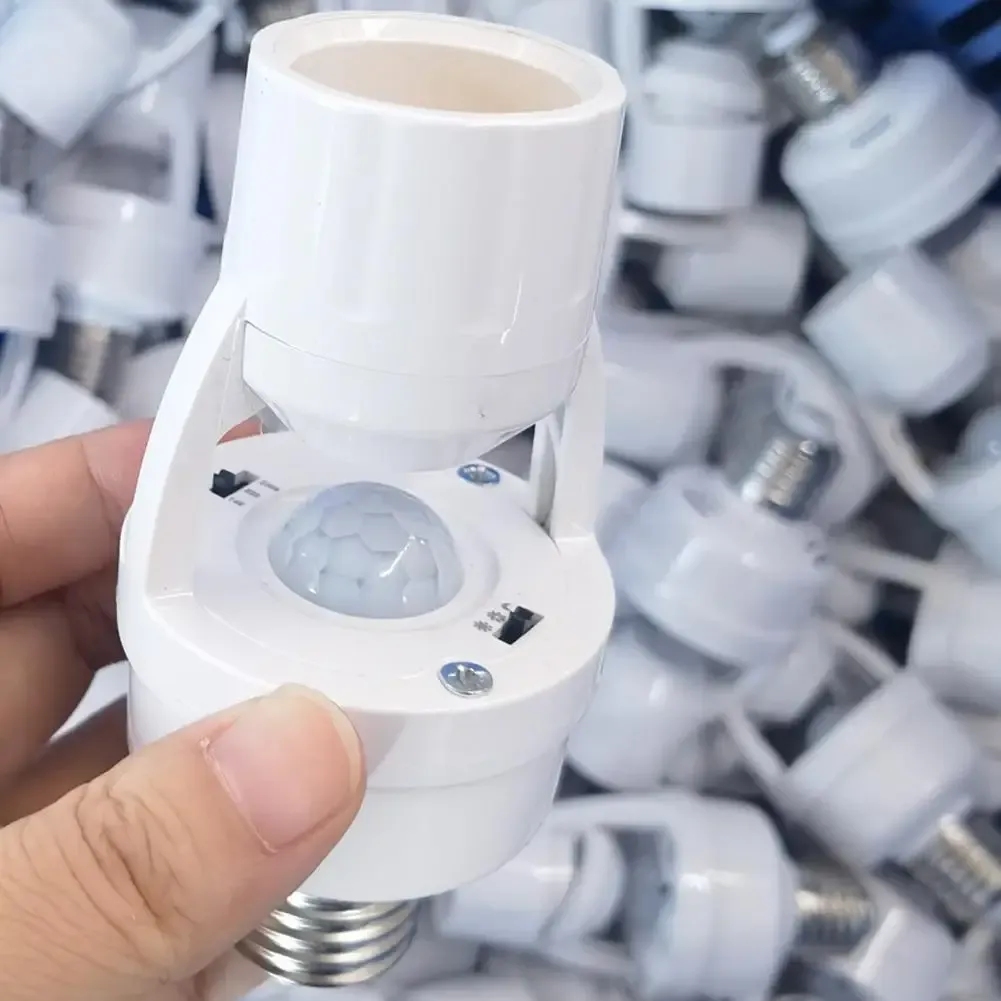 Adaptateur à détection de présence en gros plan
