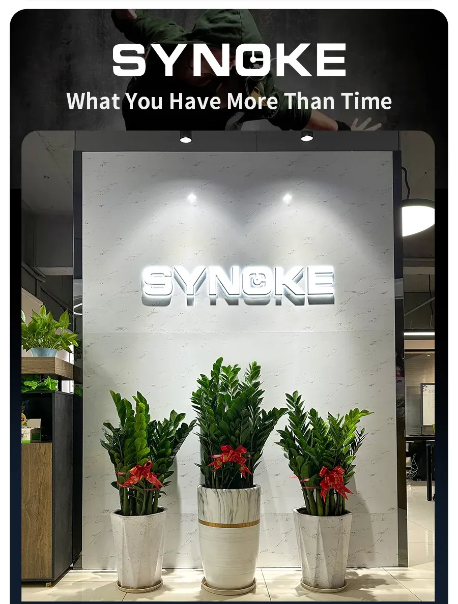 Montre SYNOKE, en extérieur