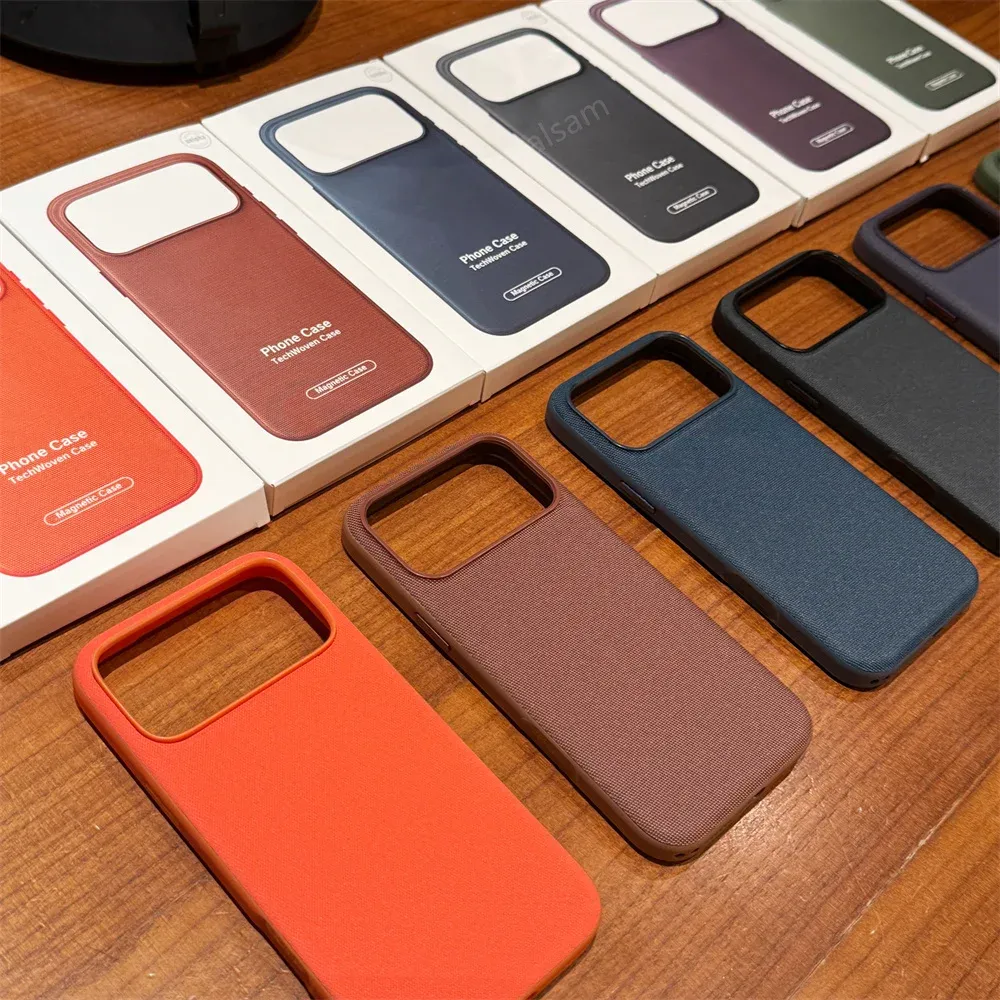 Coque Tech Woven vue de profil