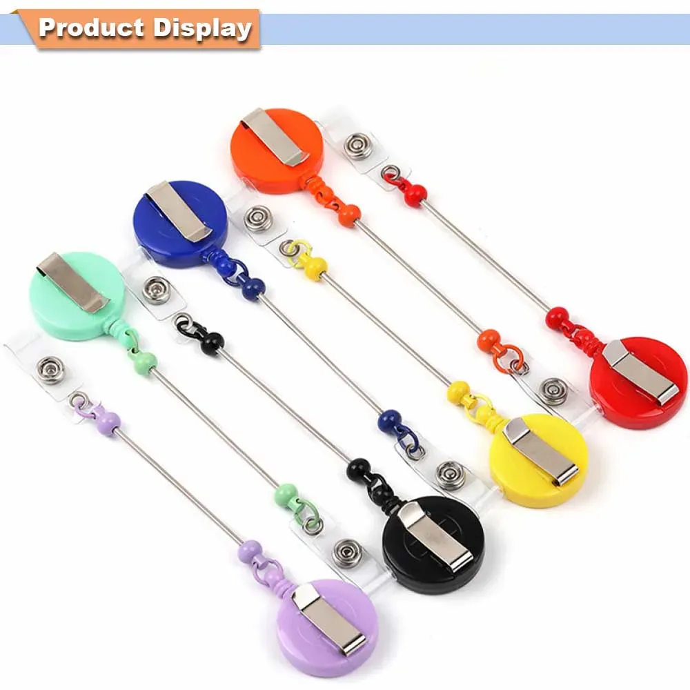 Accessoire de badge perlé vue rapprochée