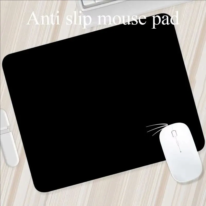 Tapis de souris gaming Esports universel pour ordinateur de bureau et portable, design épuré, noir, base en caoutchouc antidérapante, format compact