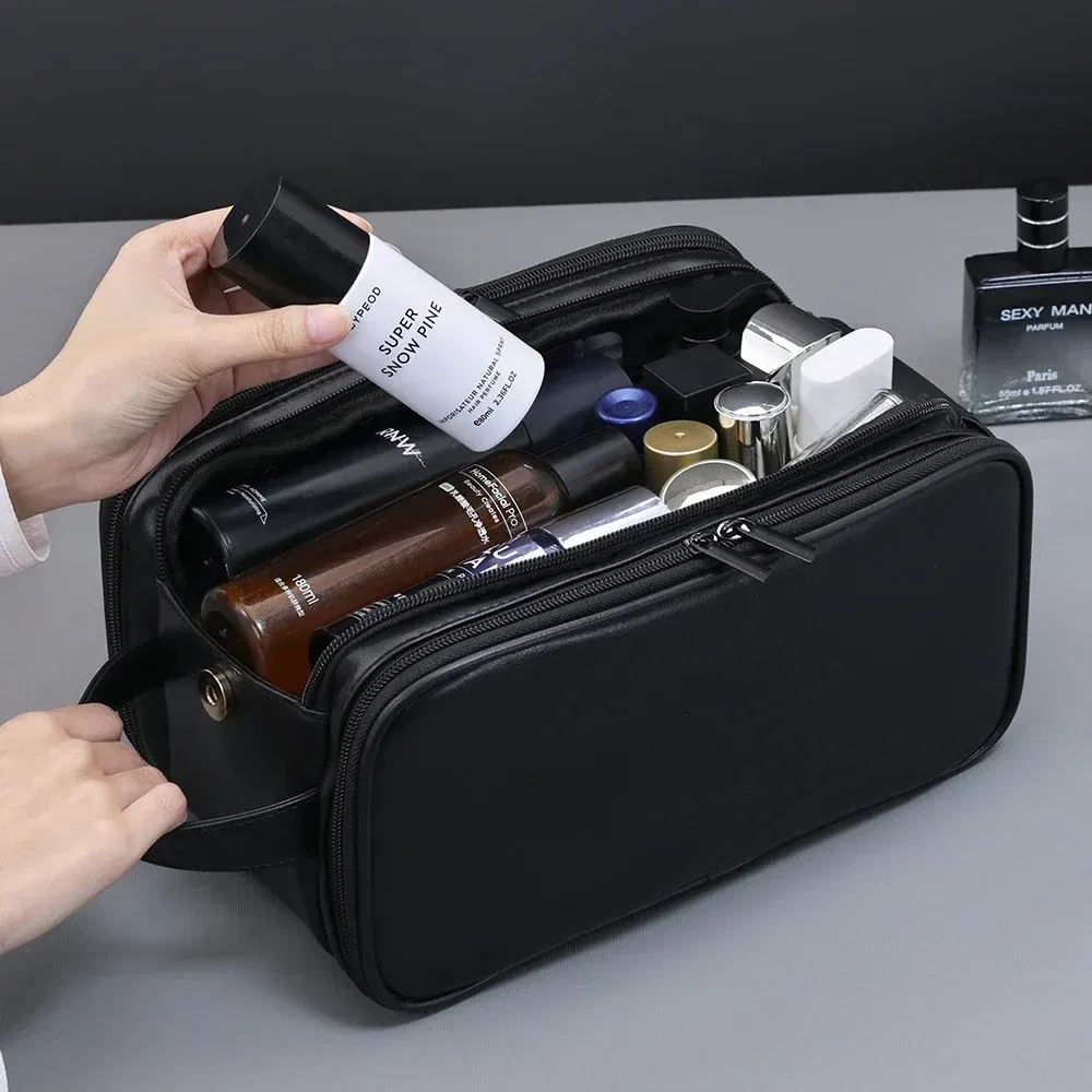 Intérieur de la trousse de toilette