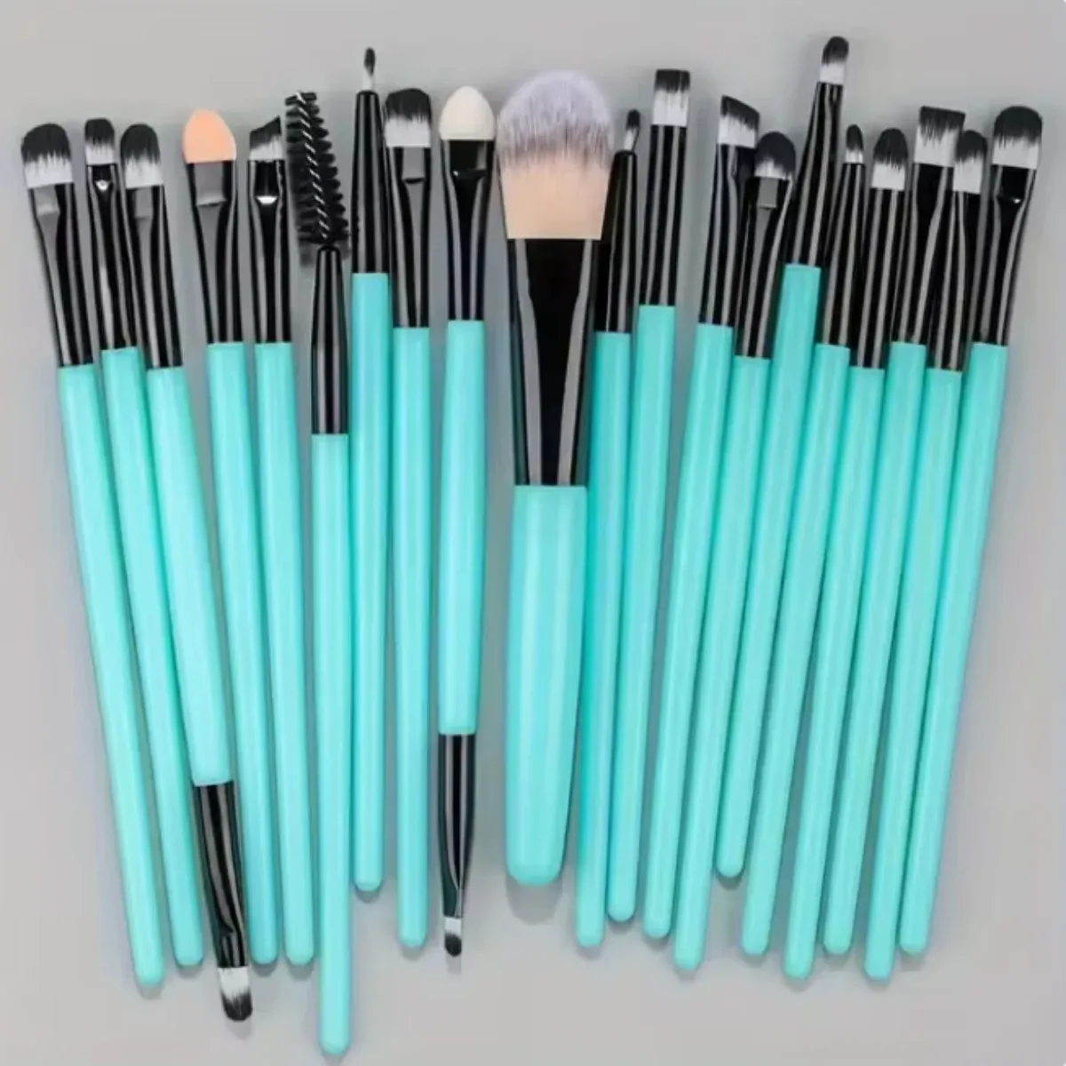 Ensemble de pinceaux de maquillage, vue d'ensemble
