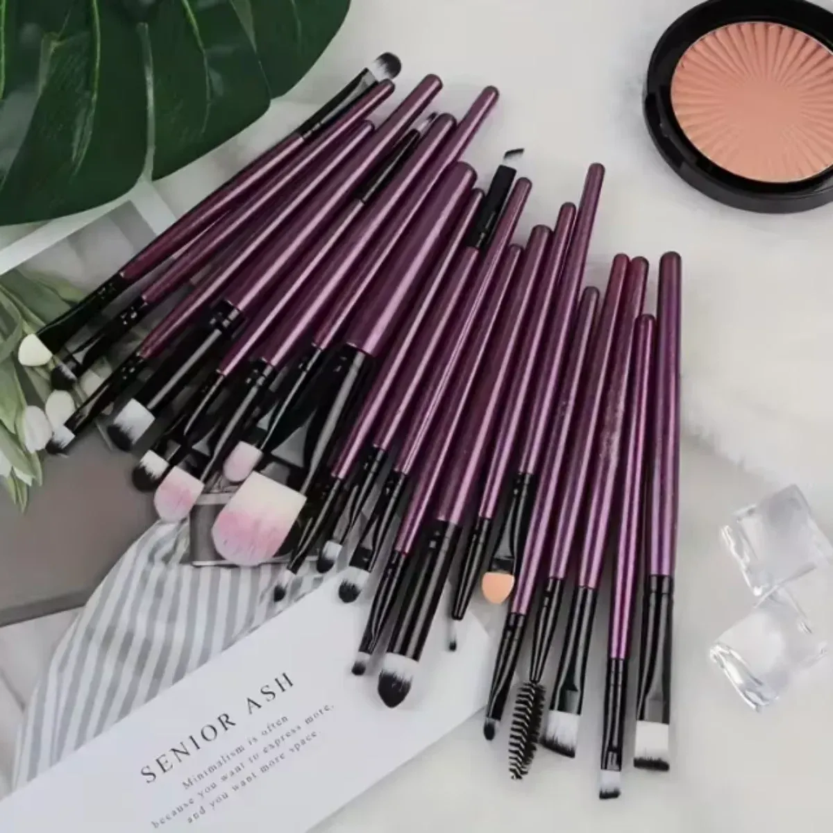 Détail des poils des pinceaux de maquillage