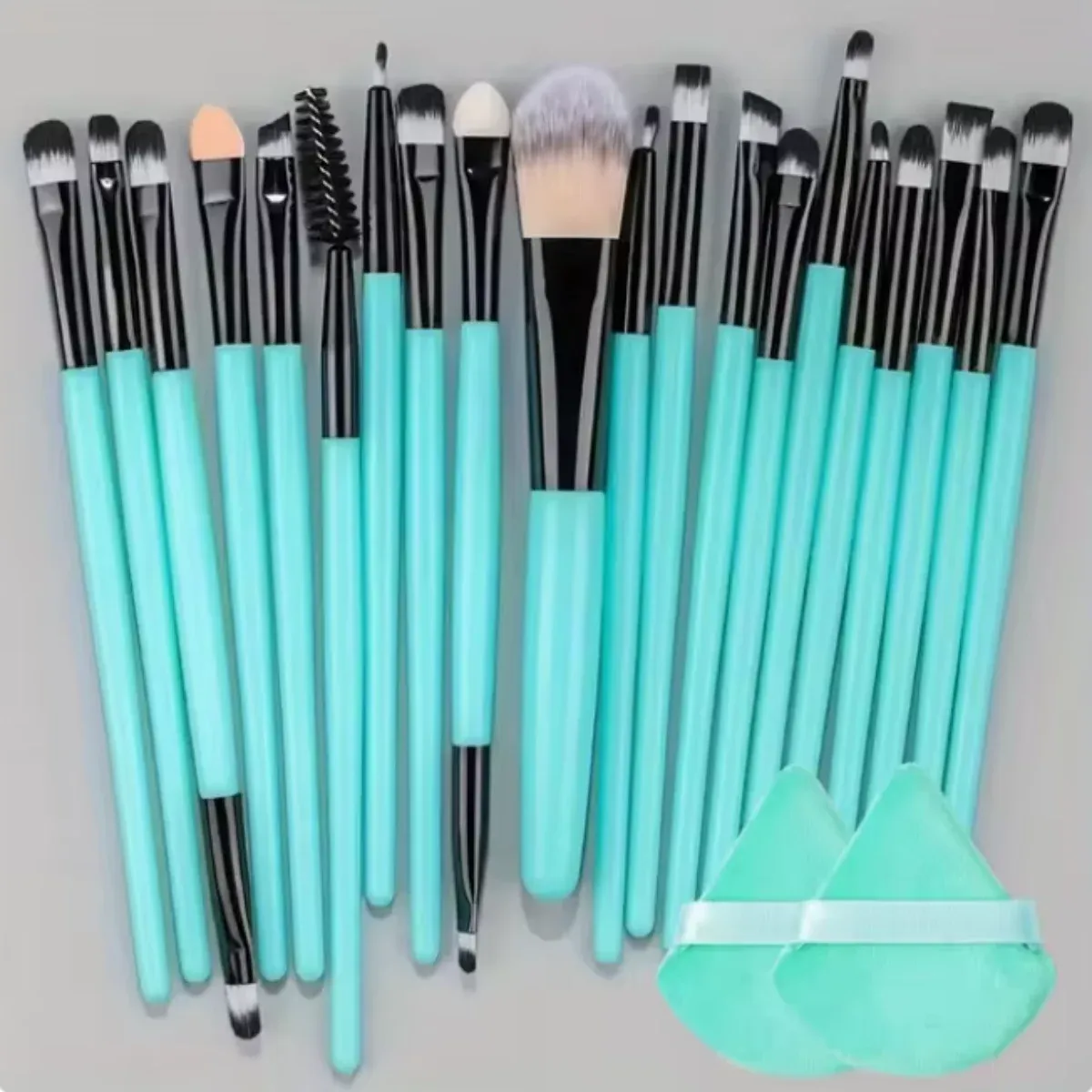 Ensemble de 20 pinceaux de maquillage : pinceau eyeliner, pinceau de estompage, pinceaux pour joues, yeux et fond de teint 12