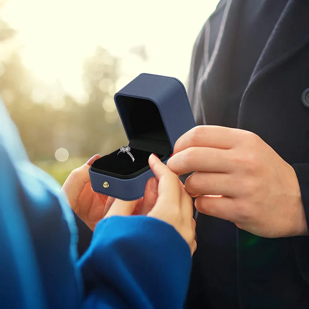 Boîte à bijoux vintage à double fente pour demande en mariage, écrin à bague de fiançailles, organisateur de cadeaux, rangement, étui d'emballage en simili-cuir 5