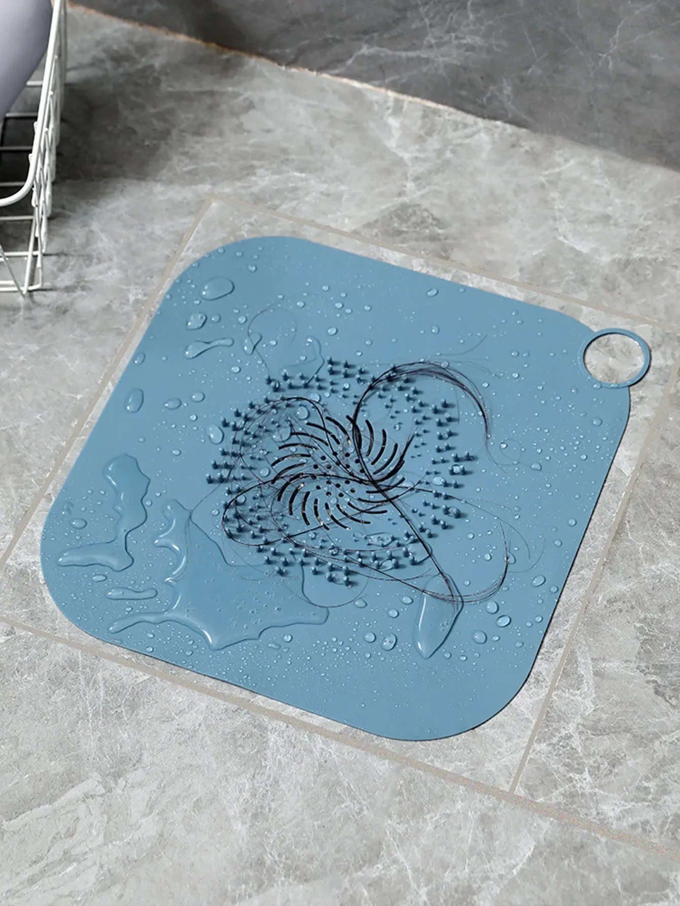 Détail du filtre de vidange en silicone