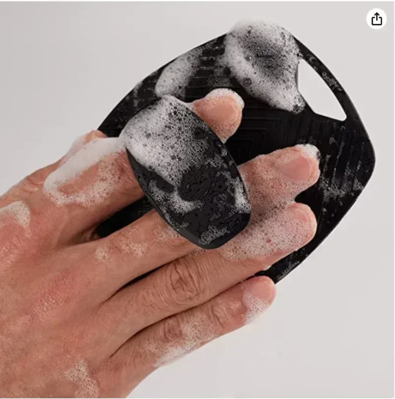 Gant exfoliant en silicone, usage pour le visage