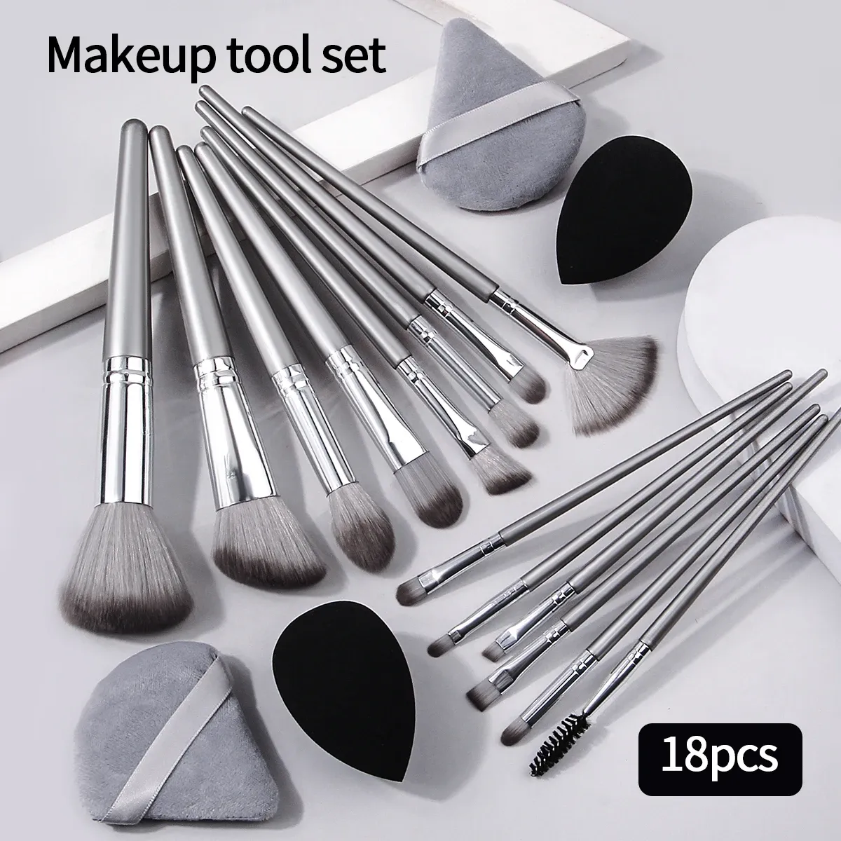 Ensemble de 14 pinceaux de maquillage portables et doux, 2 éponges de maquillage double usage (humide et sèche) et 2 éponges triangulaires pour poudre 8
