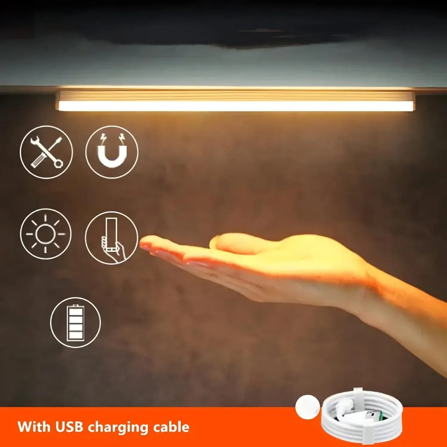 Lampe LED à détecteur de mouvement dans un couloir