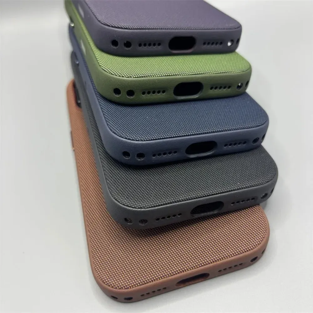Coque magnétique TechWoven, détail des contours