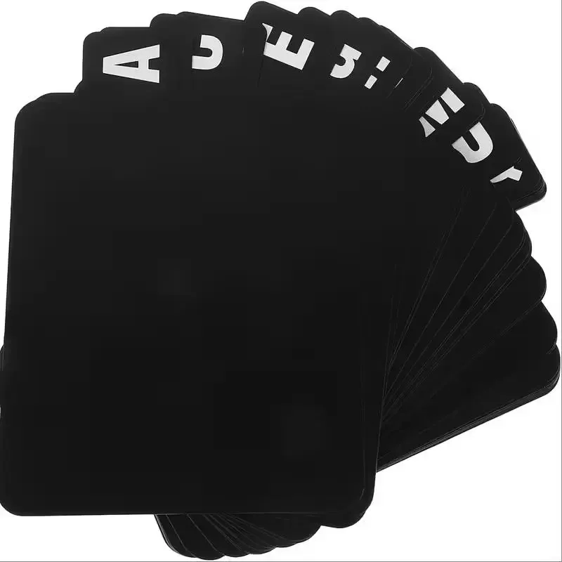 Séparateurs alphabétiques A-Z, lisibilité des lettres