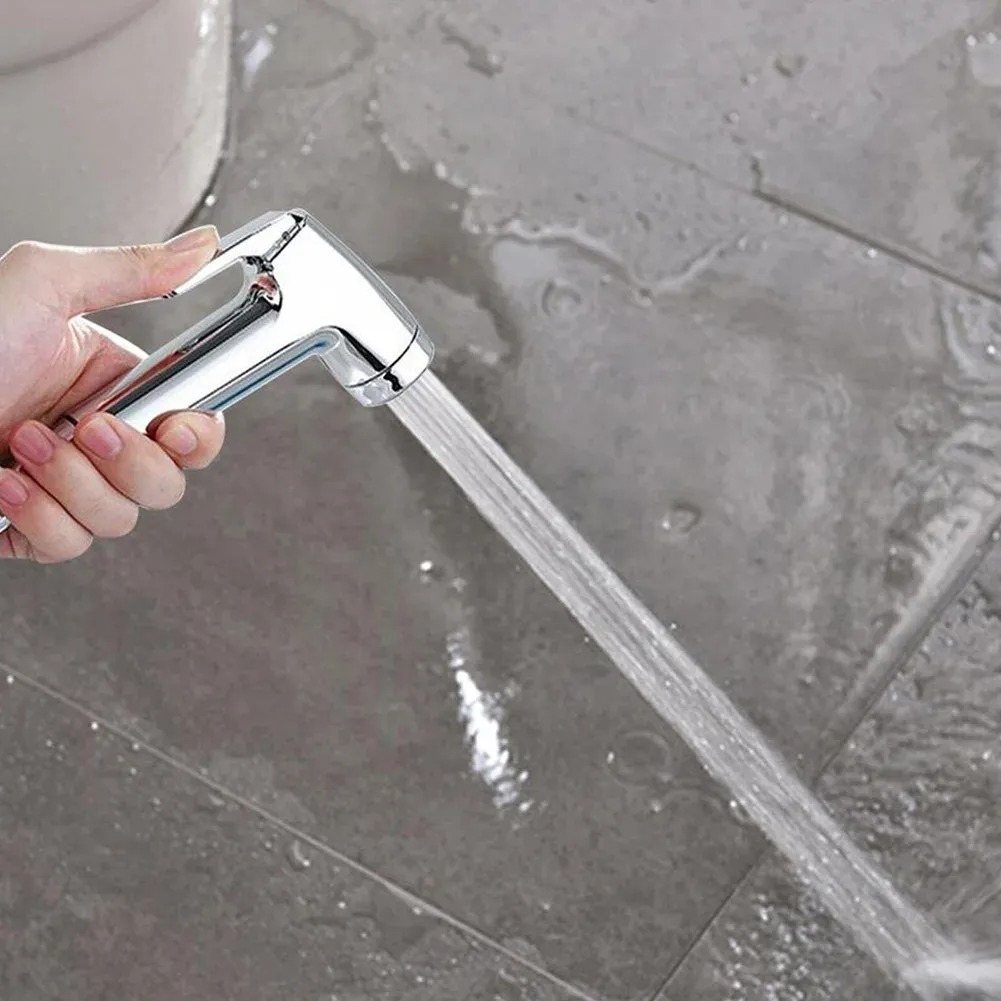 Pommeau de bidet en situation d'utilisation