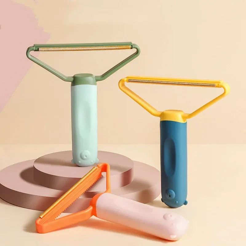 Rouleau à peluches lavable, sur meuble