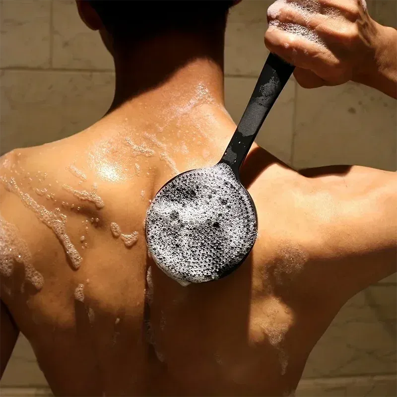 Brosse de bain en silicone, finition détaillée
