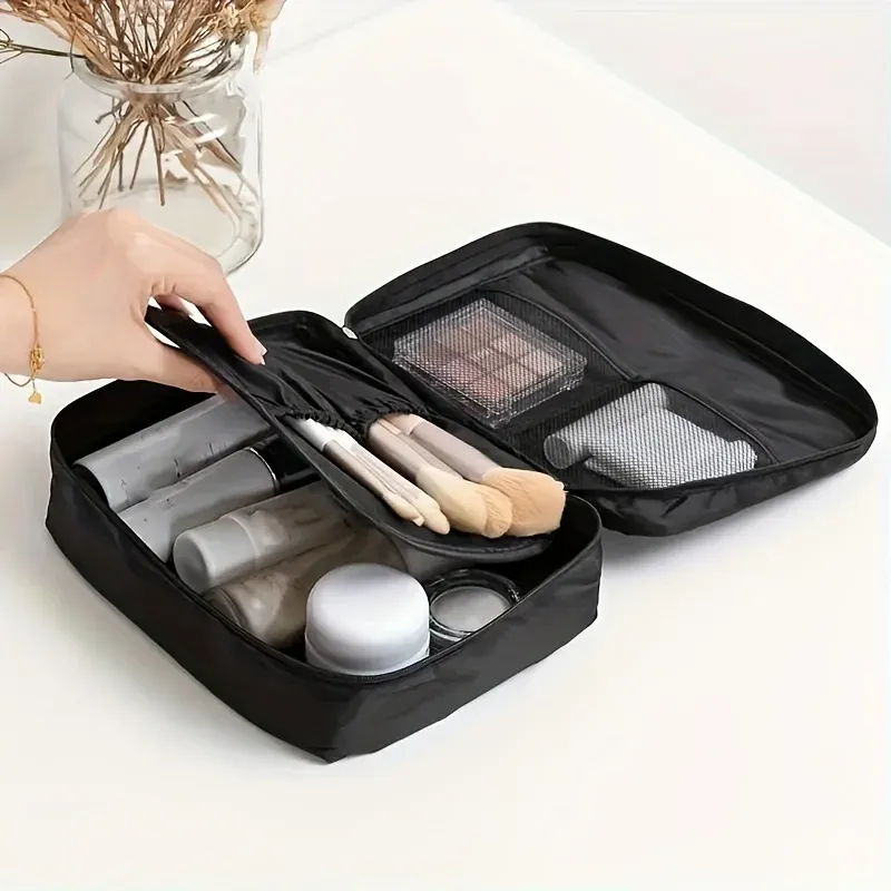 Trousse de toilette et de maquillage de voyage à plusieurs compartiments 2
