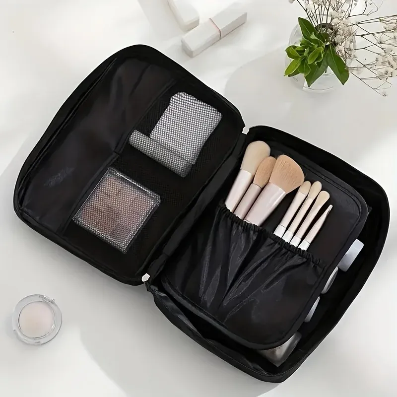 Trousse de toilette et de maquillage de voyage à plusieurs compartiments 8