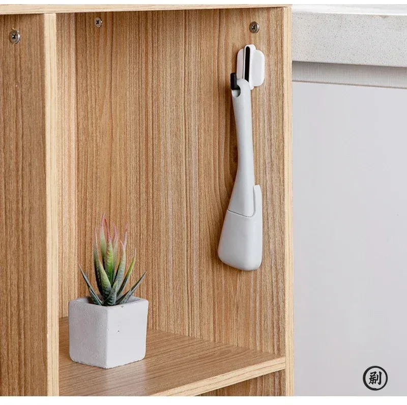 Brosse de nettoyage ménager compacte et légère