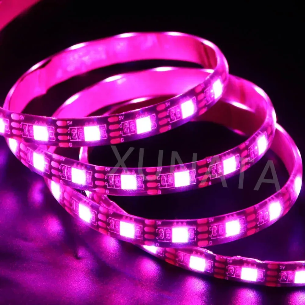 Ambiance lumineuse RGB dans une chambre