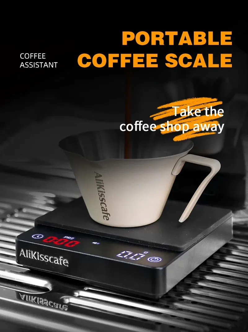 Balance numérique de barista posée sur un plan de travail