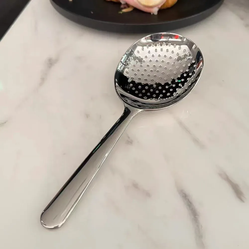 Cuillère de service pour ragoûts
