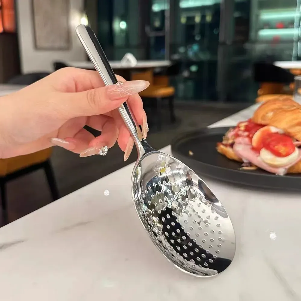 Cuillère de service en acier inoxydable robuste