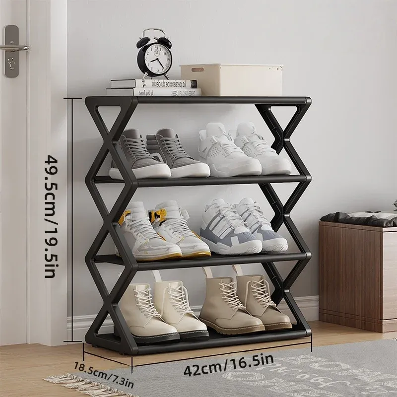 Organisation de chaussures dans le couloir