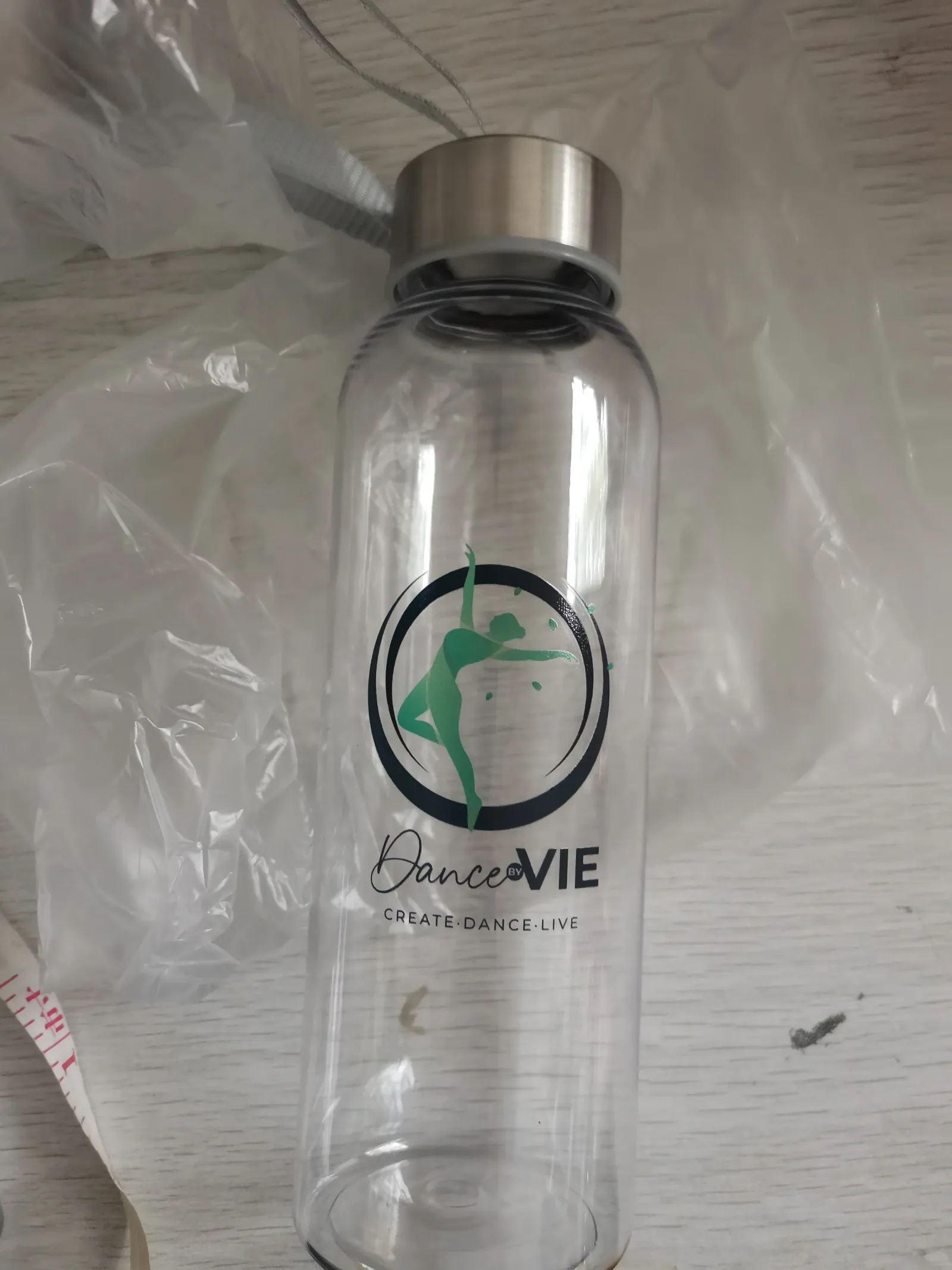 Détail de la bouteille d'eau de sport personnalisée