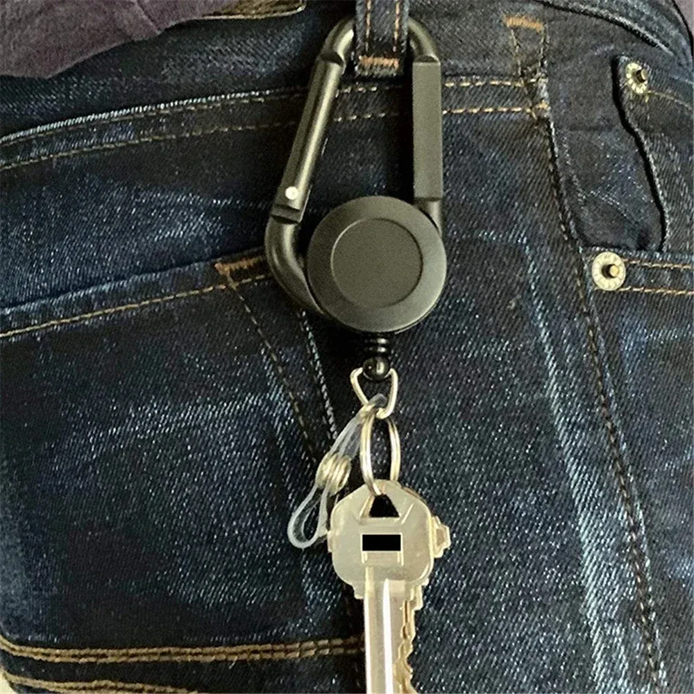 Porte-badge rétractable en situation