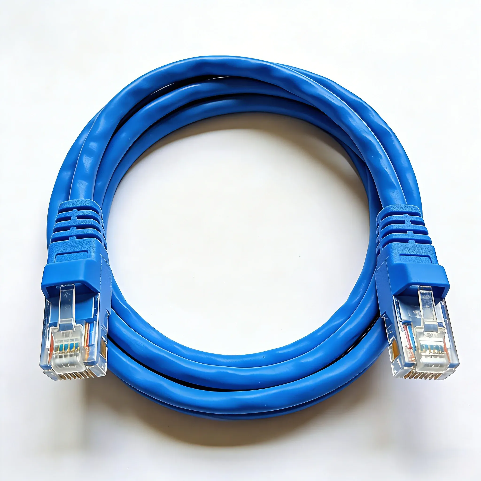 Câble Ethernet UTP Cat5e avec connecteurs RJ45 bleus, disponible en 1 m, 1,5 m, 2 m, 3 m et 5 m, compatible avec les routeurs et ordinateurs 7